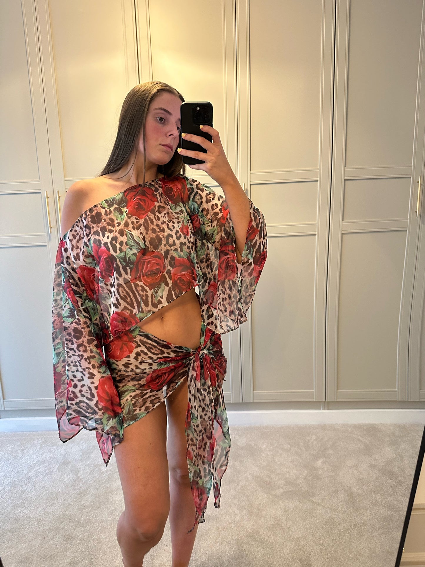 Short Sarong ~ Leopard Rose